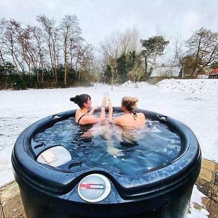 데쿠크 The Island Life Texel Met Jacuzzi 빌라 외부 사진
