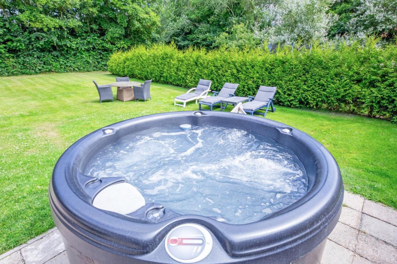 데쿠크 The Island Life Texel Met Jacuzzi 빌라 외부 사진